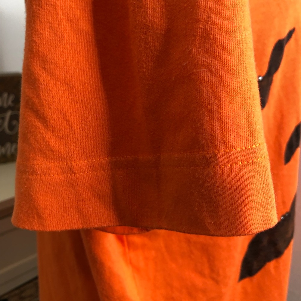 Basic Essentials Halloween Top - Picture 7 of 10